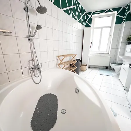 3-room With 4 Single Beds Leipzig